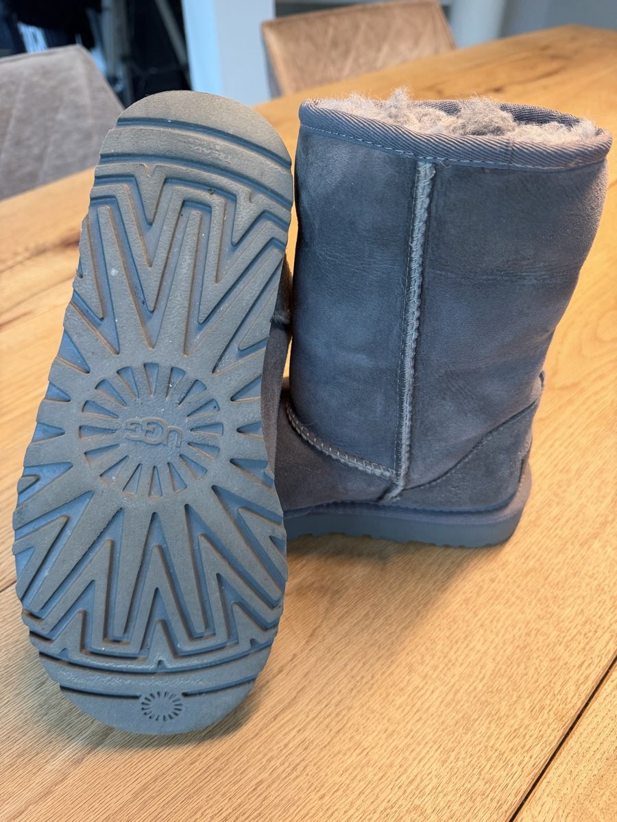 Ugg Herrenschuhe: UGG Boots Gr 38 – Gebraucht aus Weisslingen von Gismo80 2