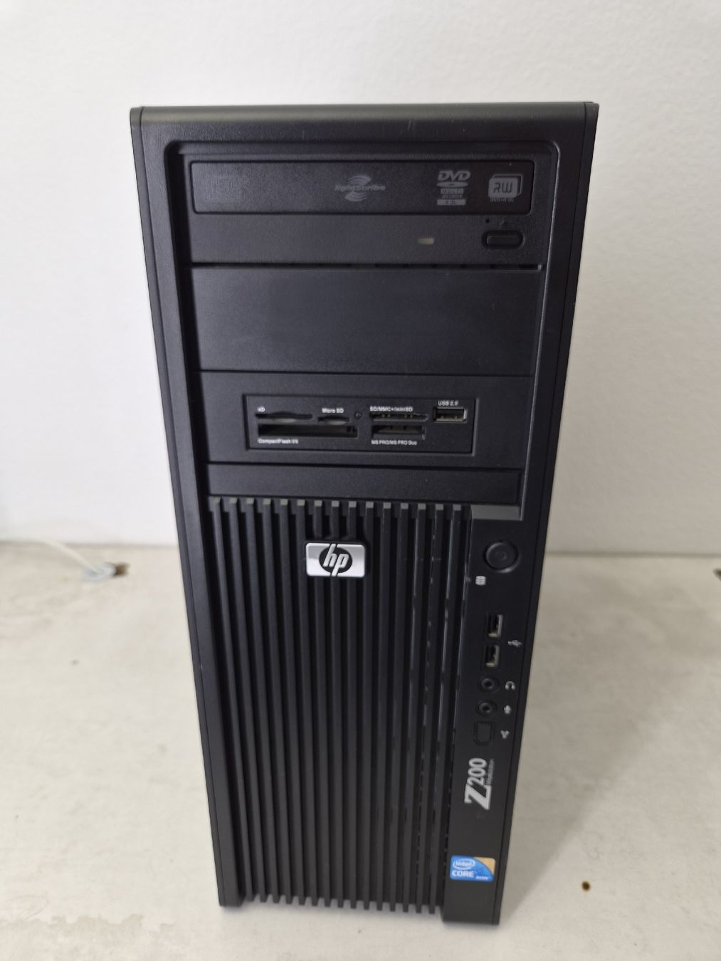 Hewlett Packard PCs: HP Z200 Workstation, Intel i5 670 – Gebraucht aus SCHAFFHAUSEN von Atami99 4