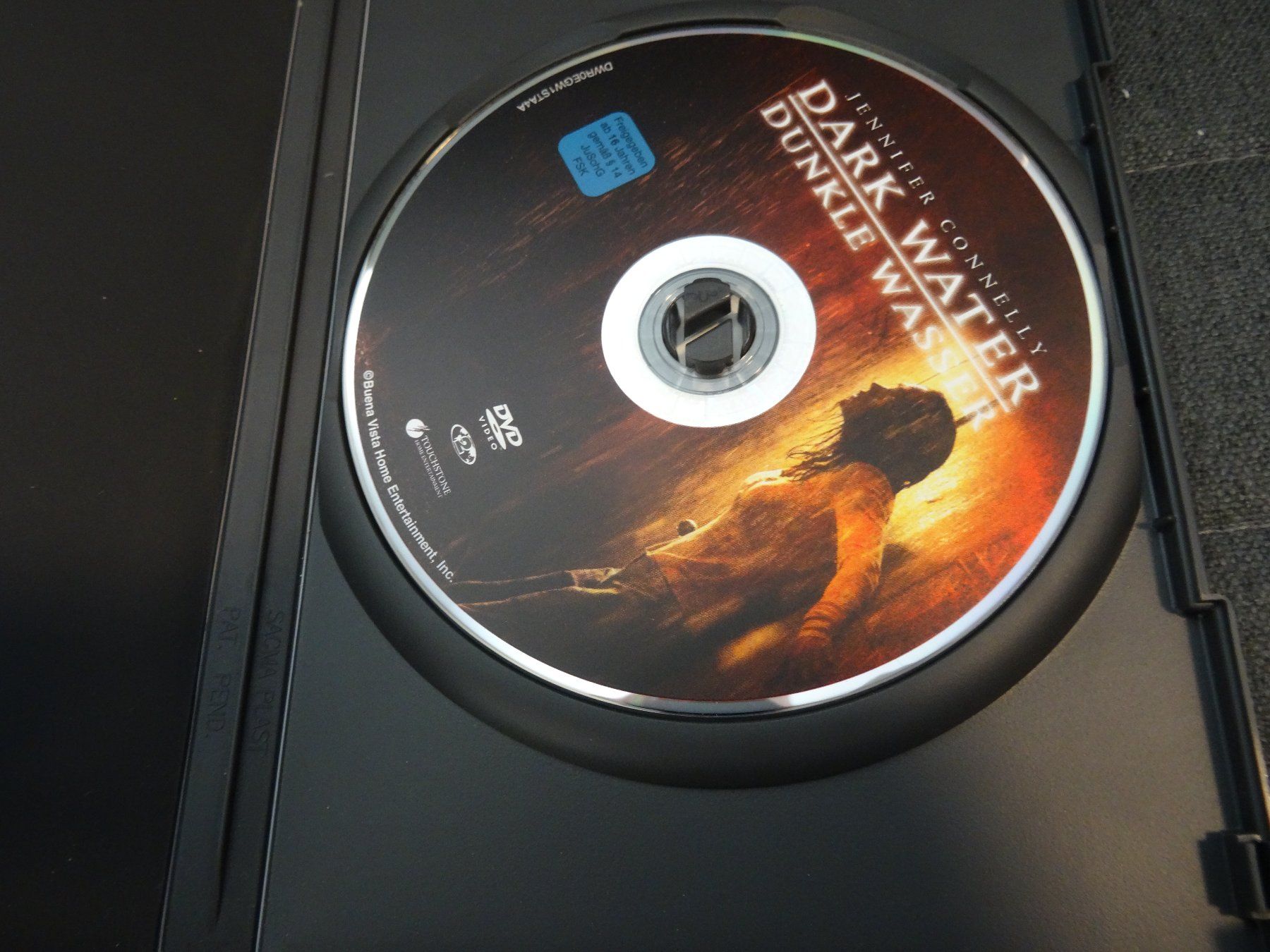 Tutti i DVDs: Dark Water - Dunkle Wasser DVD – Usato da Olten venduto da Disc-Verkauf 1
