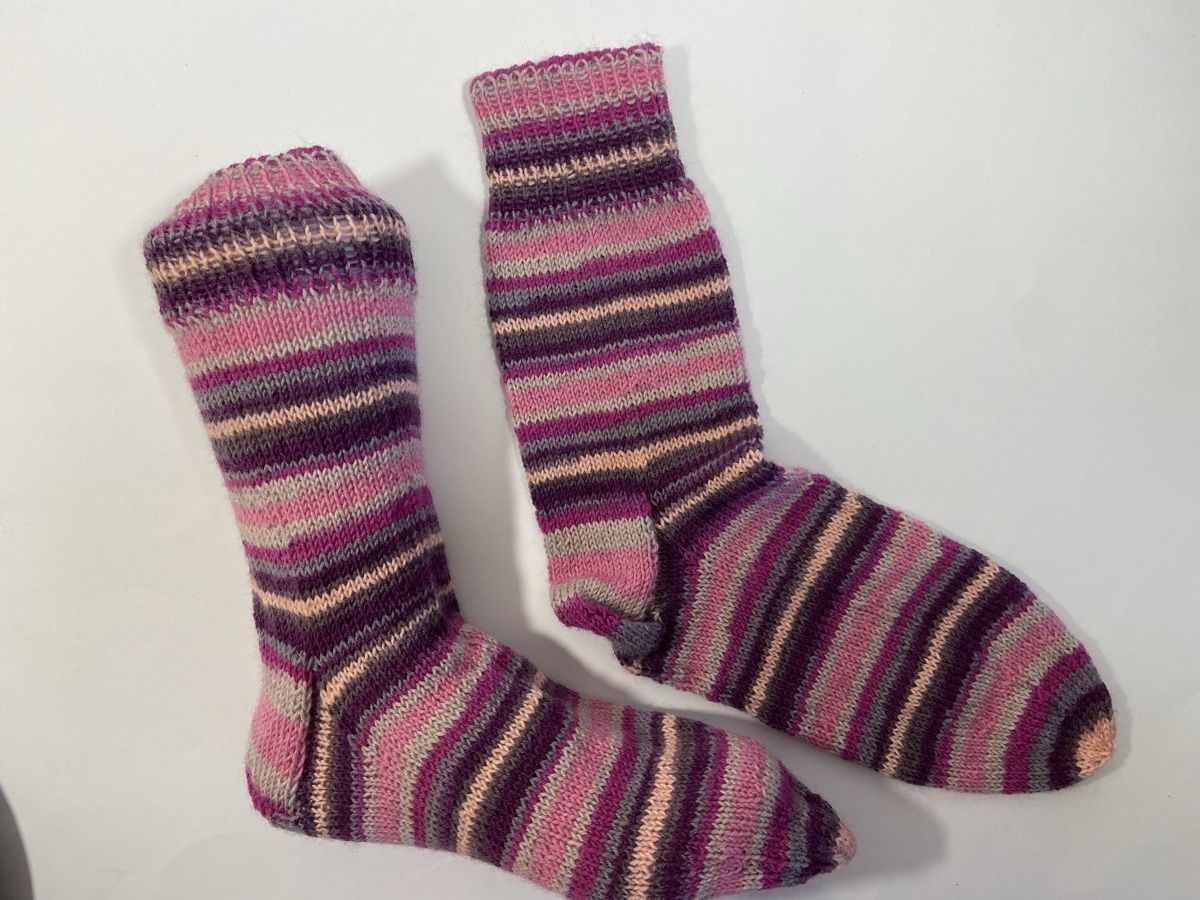 Calze: Socken handgestrickt, Gr. 39/40 – Nuovo e nell'imballaggio originale da Grosshöchstetten venduto da Maschenshop