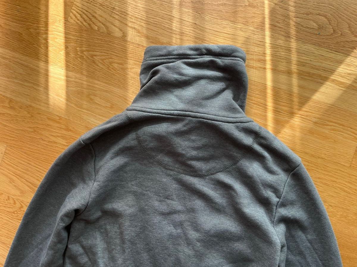 Maglioni & Felpe: Grauer Pullover, Grösse S – Usato da Zürich venduto da MariaSusanne 5