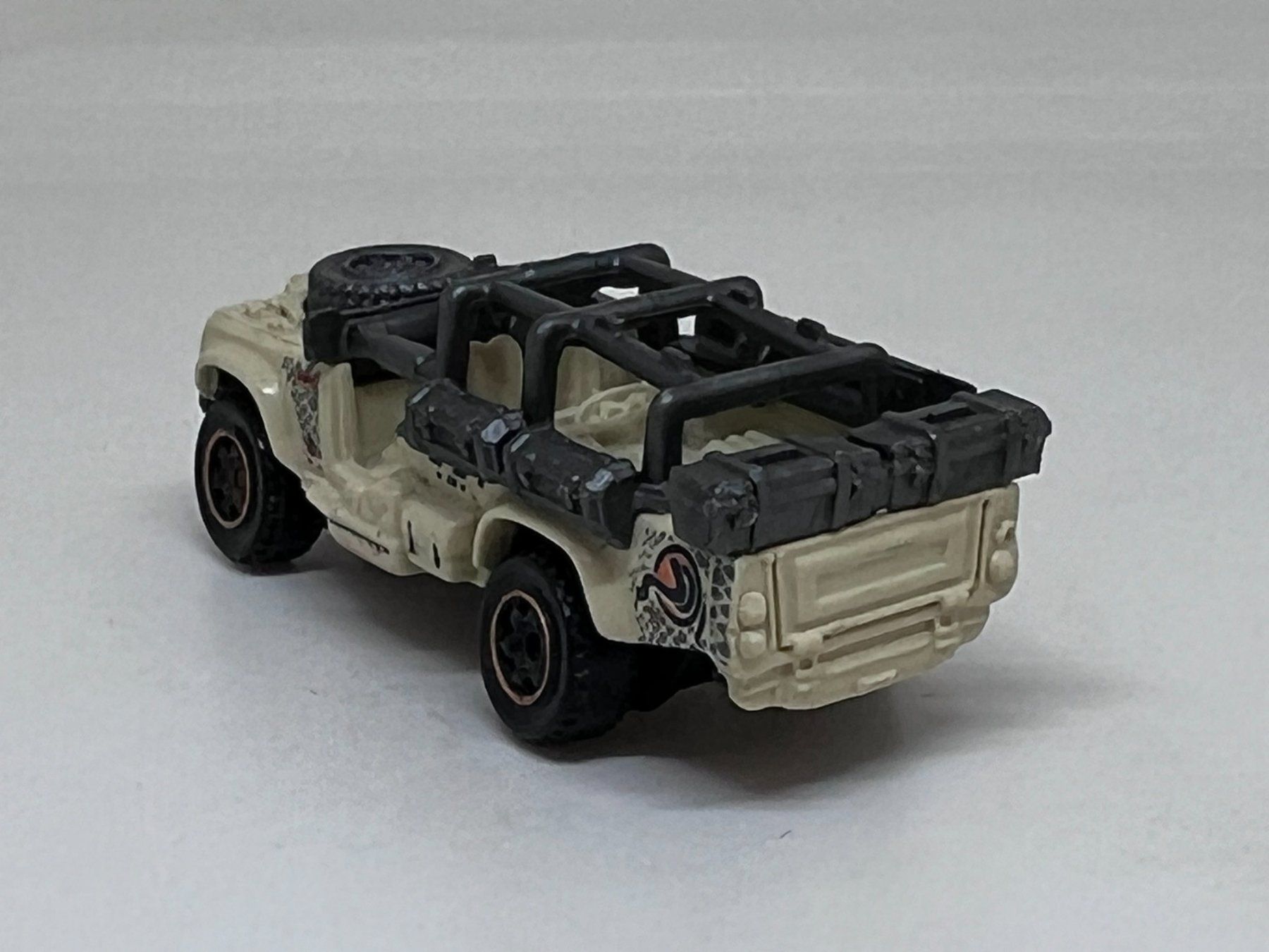 Matchbox Modellini d'auto: Matchbox Sahara Surviver #722 – Usato da Wildegg venduto da LaaBoutique 2