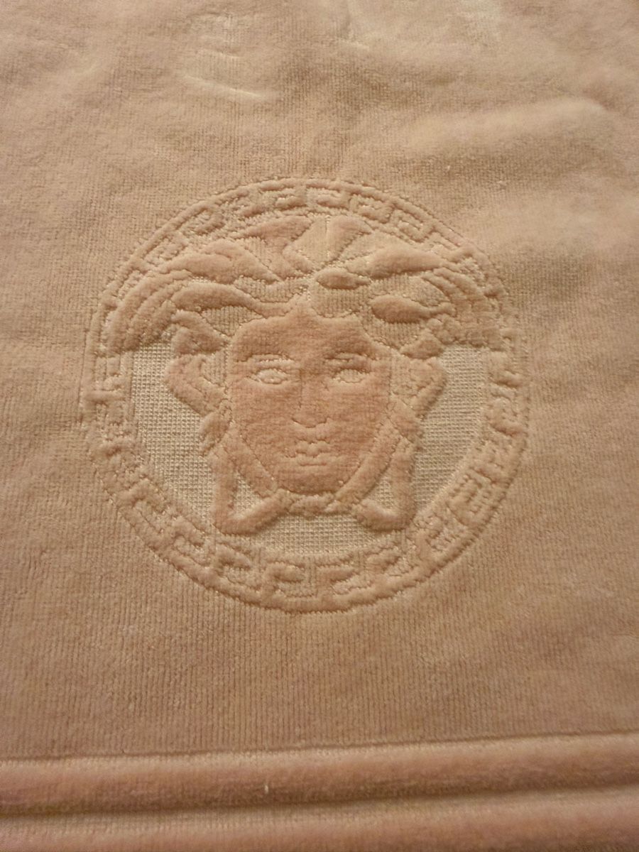 Versace Teli da bagno: Versace Dusch- bzw Handtuch – Usato da Luzern venduto da bia_v2fl 1