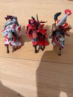 3 chevaliers Papo montés à cheval — figurines médiévales