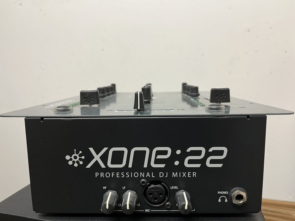 Allen & Heath Xone 22 Mixer | Kaufen auf Ricardo