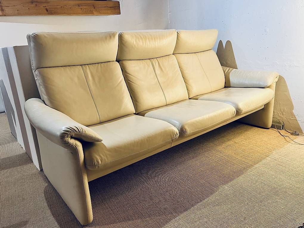 Divani: Beiges Sofa  echt Leder 3-Sitzer und 2-Sitzer – Usato da Parpan venduto da ketka63 1