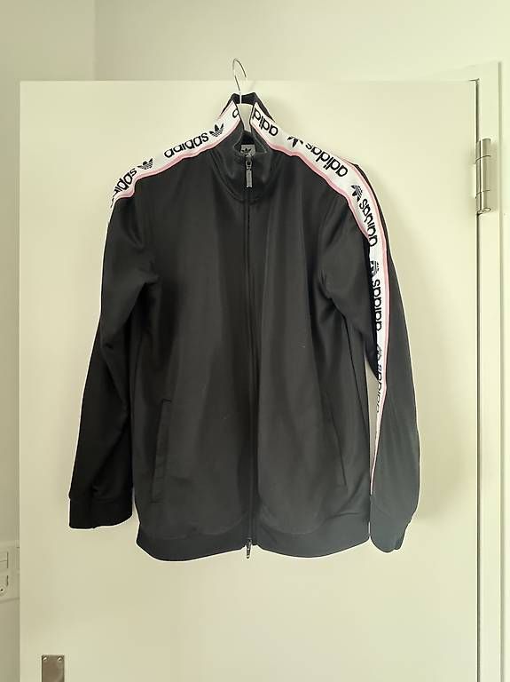 Adidas Jacken: Adidas Originals – Gebraucht aus Gümmenen von Monsieur_Finn