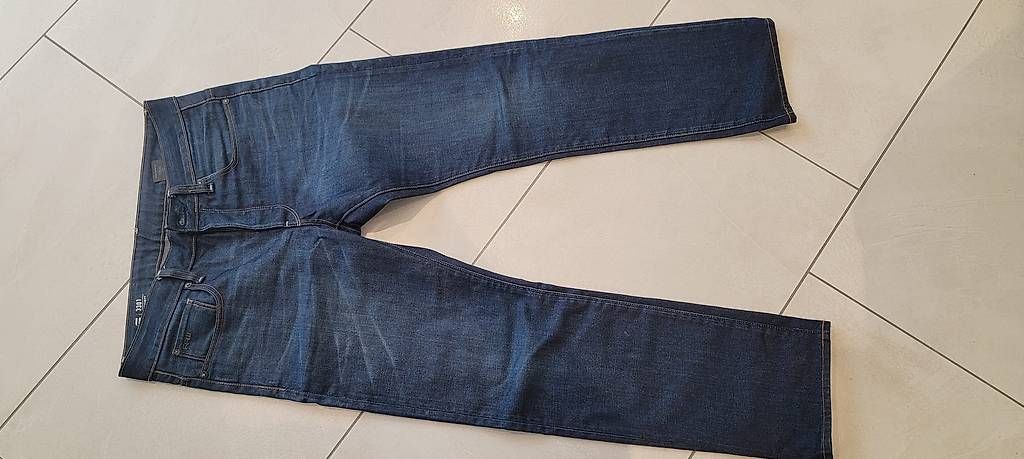 Jeans: Jeans von RAW Grösse 31/30 – Gebraucht aus Remetschwil von Smitt