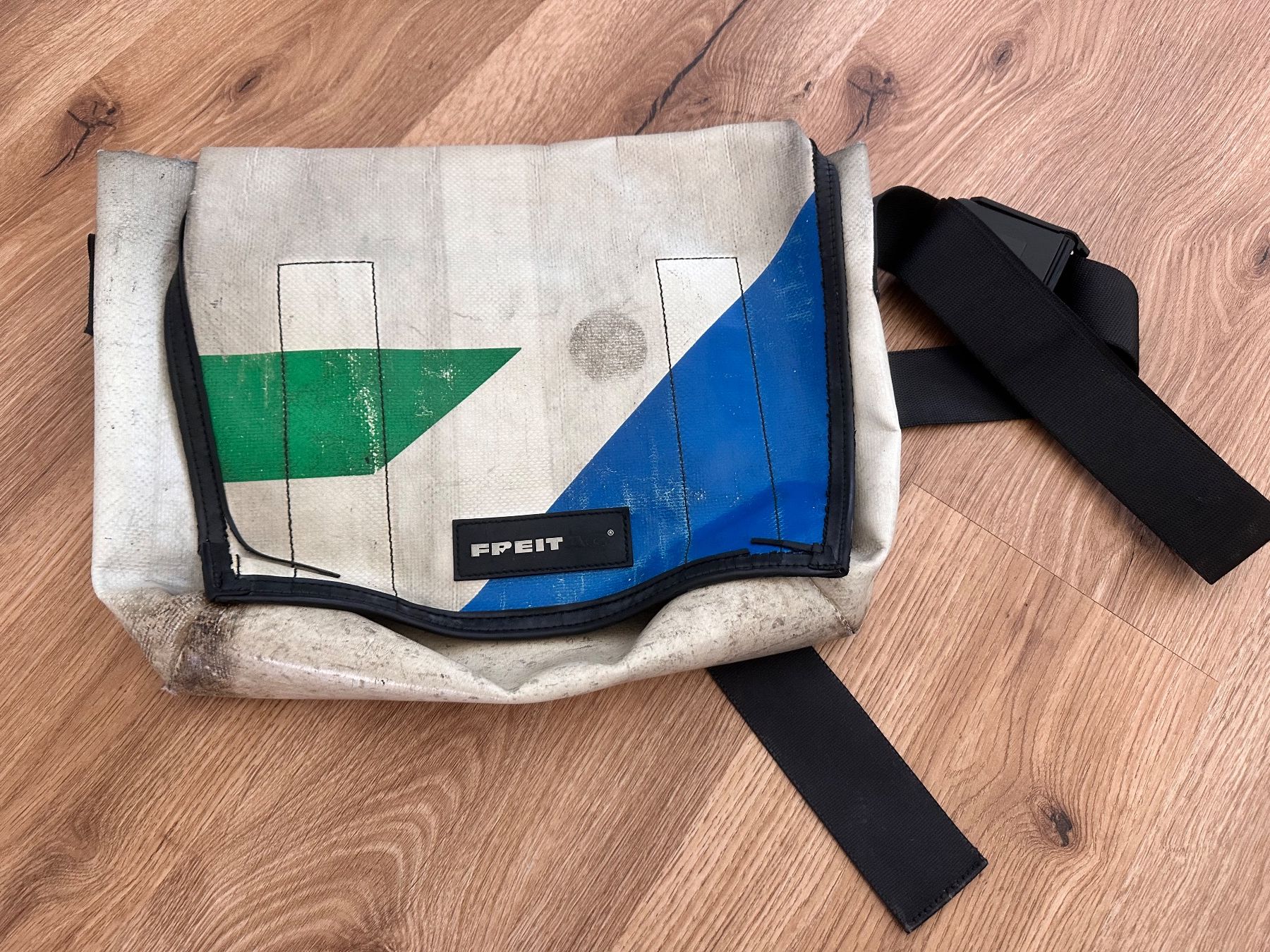 Freitag Sacs: Tasche FREITAG gebraucht – D'occasion à Tuggen par wollistar