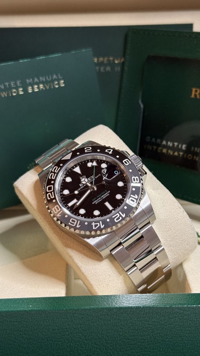 Rolex Orologi: Rolex GMT Master II Bruce Wayne 2026 – Nuovo e nell'imballaggio originale da Abtwil SG venduto da TIMECOLLECTOR 1