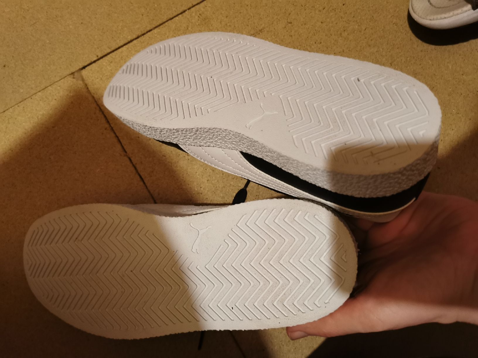 Puma Herrenschuhe: Puma Sneaker Gr. 37 Schwarz/Weiss "Neu" – Neu und originalverpackt aus Fulenbach von meje0081 2