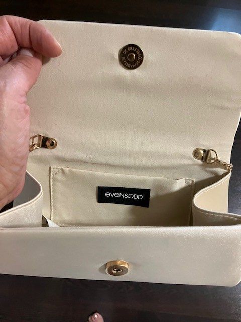 Borse da donna: perlmutt-farbene clutch mit goldkette – Usato da Schwarzenberg LU venduto da kindler007 2