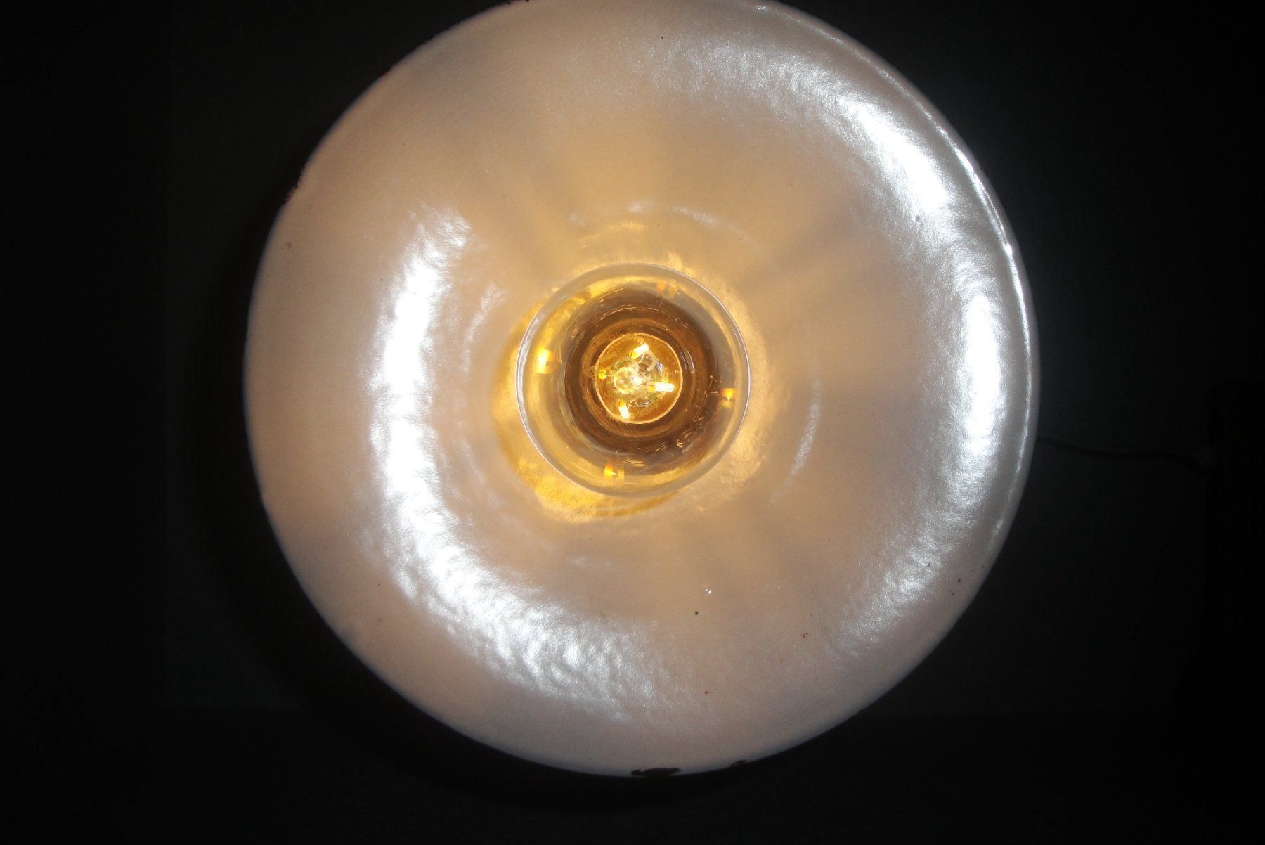 Lampen: Kellerlampe mit Emaillierter Lampenschi. – Gebraucht aus Zürich von Paykan 4