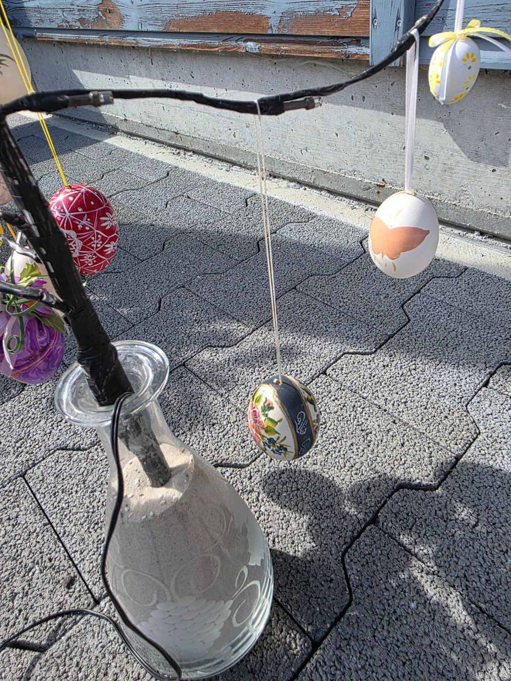 Tutte le decorazioni: Osterbaum mit Lichtern Batterie betrieben 20 Eier – Usato da Walterswil BE venduto da Lonitti 5