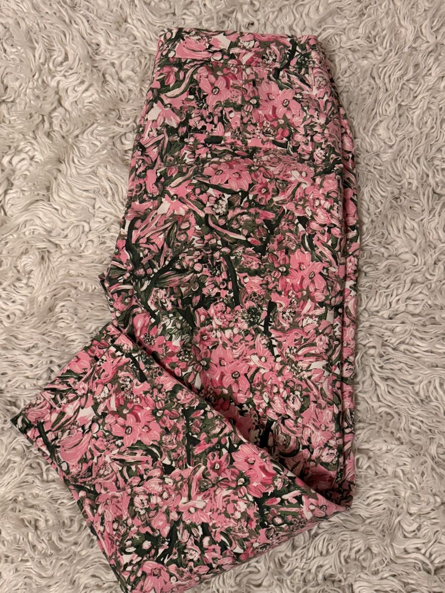 H&M Hosen: Pantalon fleuri tendance taille 38 – Gebraucht aus La Chaux-de-Fonds von Sabinchenn 1