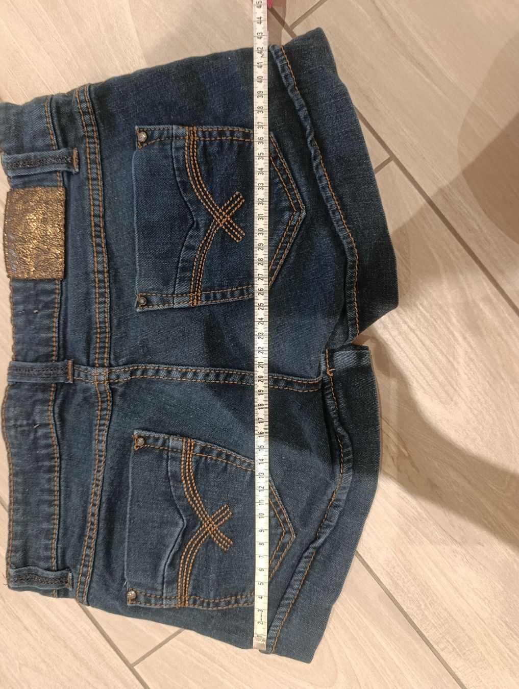 Jeans: Kurze Jeans Hosen in Gr. 36 – Usato da Dietikon venduto da iksan 4