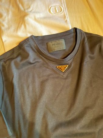 Prada t shirt logo