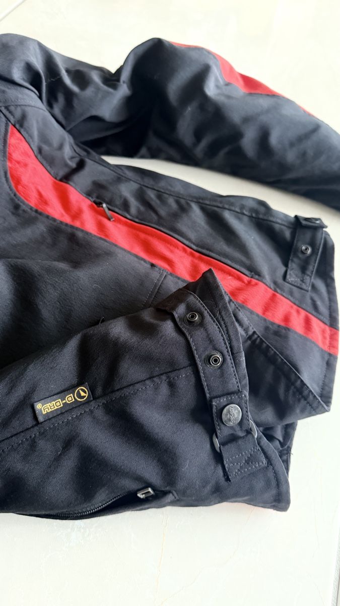 Giacche: Motorradjacke Damen Ducati Gr. 38 – Usato da Weesen venduto da Franziblitz 3