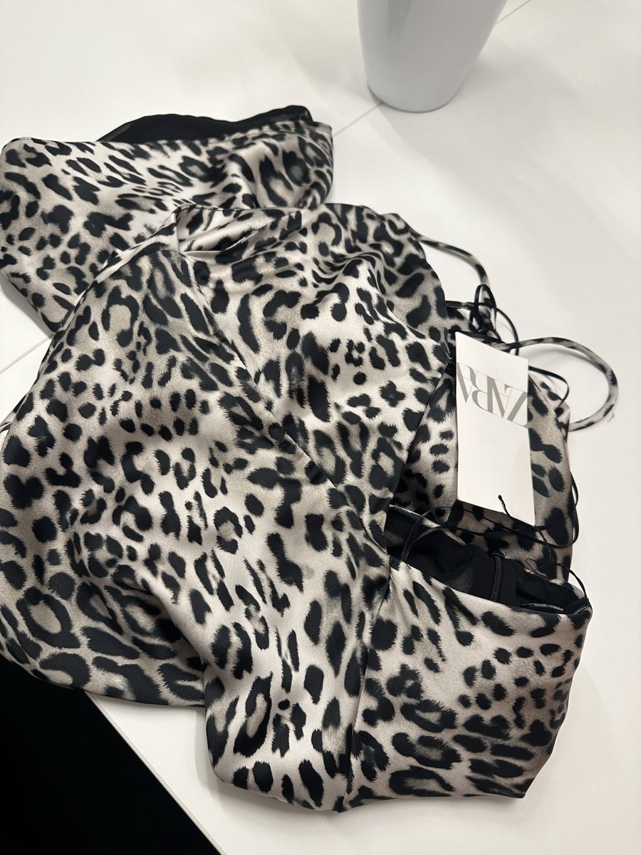 Zara Kleider: Zara Kleid mit Etikett – Neu und originalverpackt aus Winterthur von Violeta_l 2
