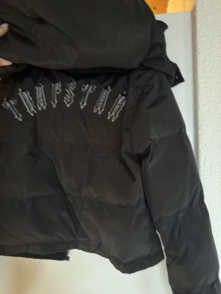 Trapstar Giacche: Trapstar Puffer Jacket - schwarz – Nuovo (secondo la descrizione) da St. Gallen venduto da ElmedinaZ
