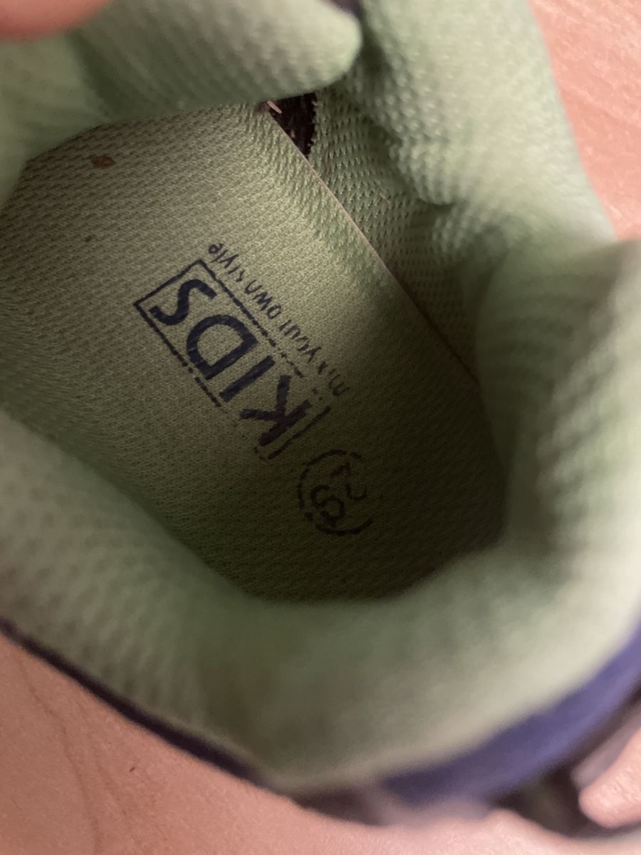 Scarpe per ragazzi: Kinder Wanderschuhe, Gr.29/Migros – Usato da Obergerlafingen venduto da cabo4 3