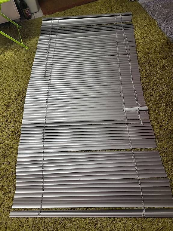 Tende: Lamellen-Vorhang 90x175cm – Usato da Andwil SG venduto da 3264walter