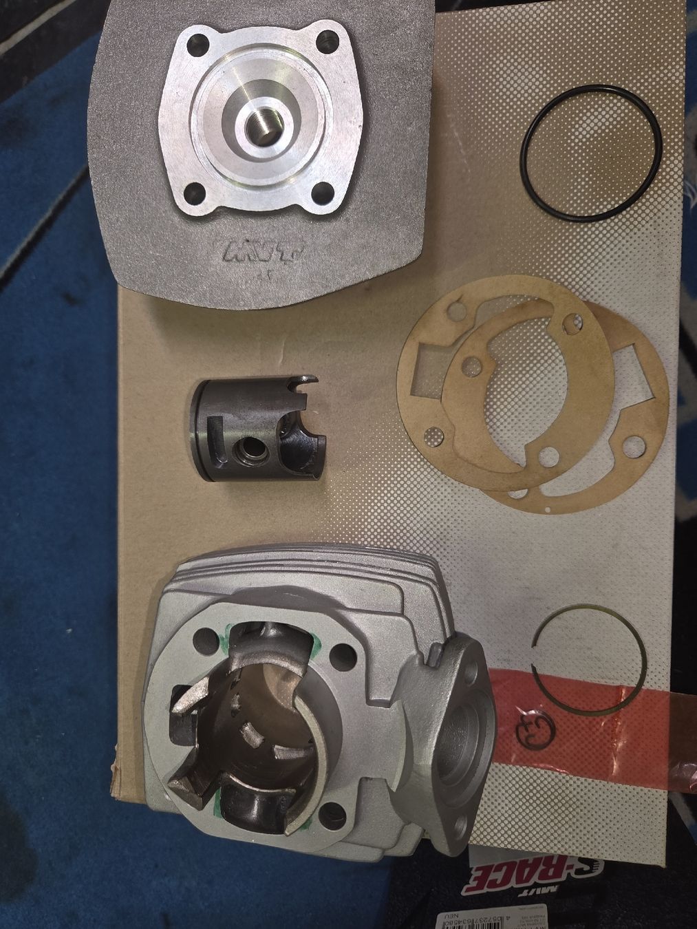 Peugeot Parti ricambio per ciclomotori: Peugeot 103 MVT Zylinderkit – Nuovo (secondo la descrizione) da Reichenburg venduto da BEFunPower