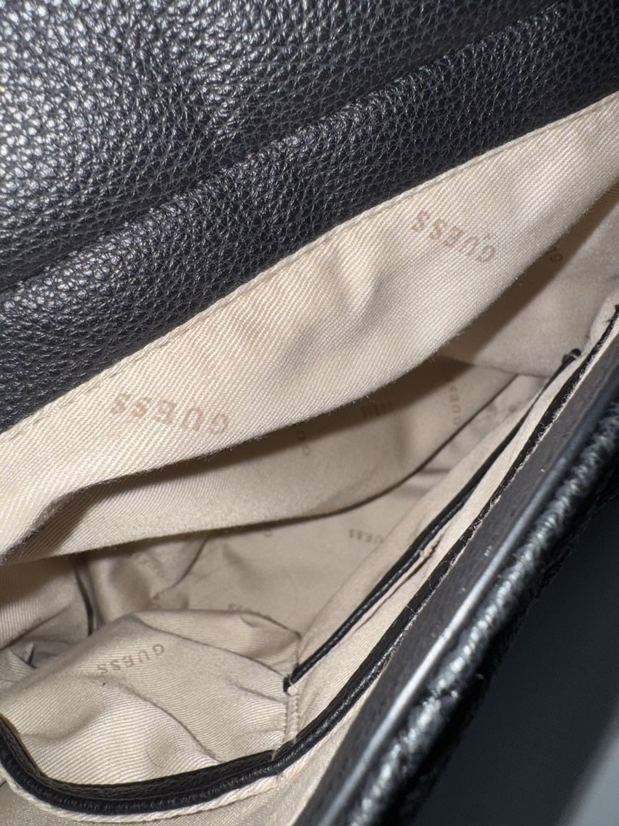 Guess Borse da donna: Guess Matelassé Handtasche – Usato da Vionnaz venduto da b_f_d_r_g 5