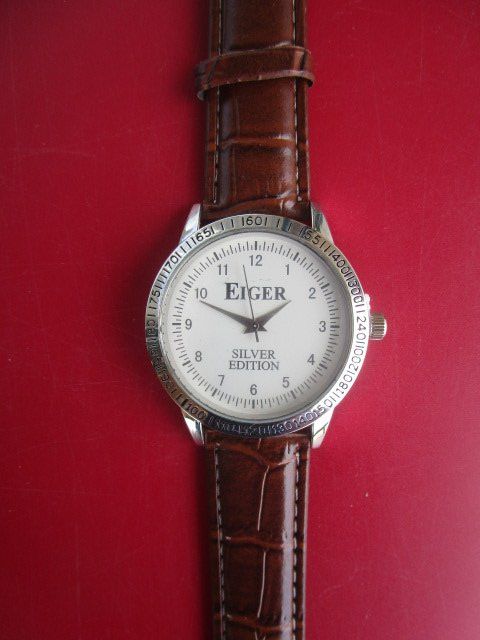 Eiger Uhren: 2 X Armbanduhren "EIGER" SILVER EDITION + Typ 120 - Unisex – Neu und originalverpackt aus Luzern von Horoskop1 3