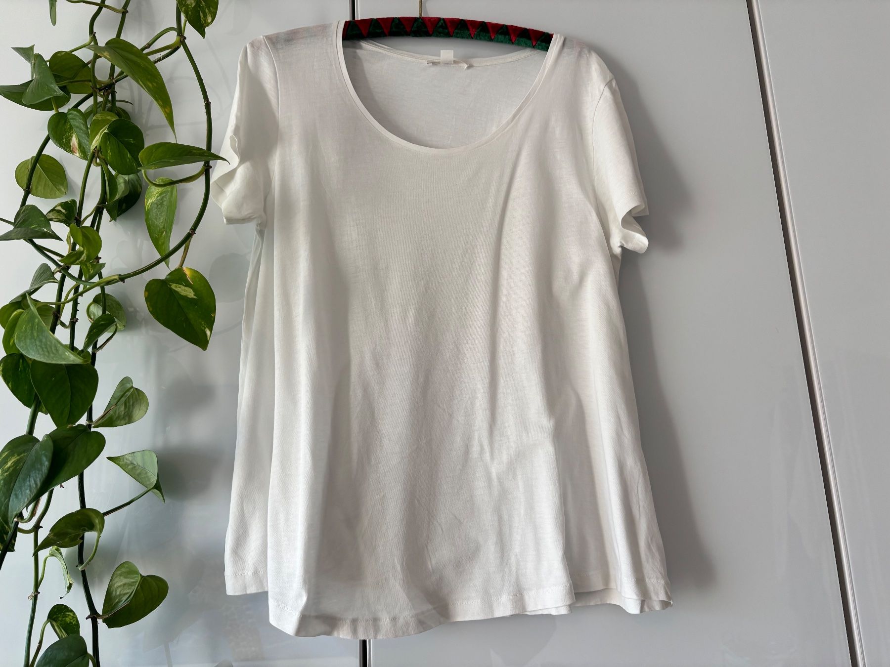 Cos T-Shirts: COS weisses T-Shirt Gr. M – Gebraucht aus Zürich von missmodernage 1
