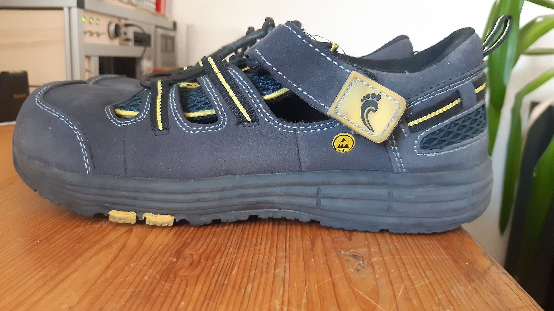 Scarpe da uomo: BAAK Arbeitsschuhe Rene 2 Grösse 41 S1P SRC ESD  – Usato da Oey venduto da Parkplatzbrocki 5