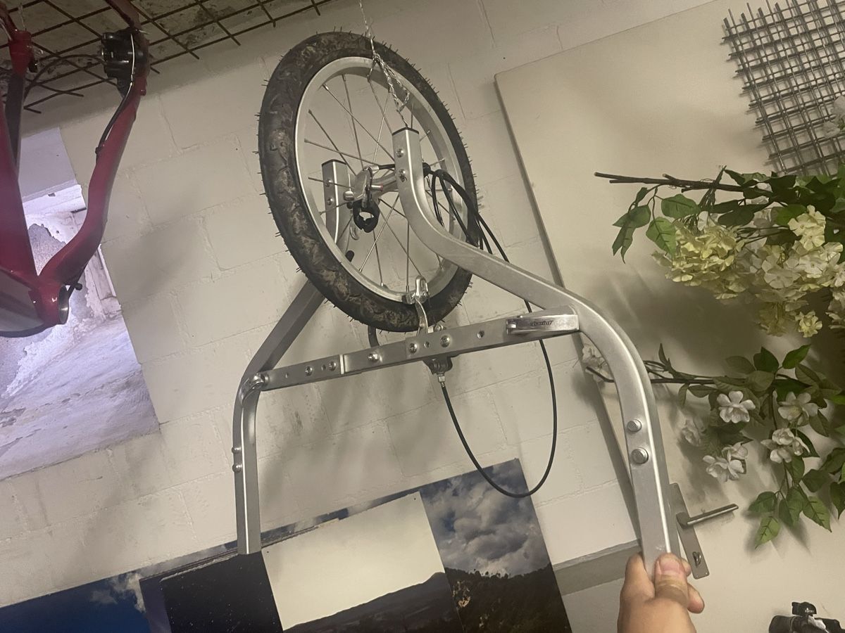 Thule Pezzi di ricambio: thule chariot anhänger vorderrad – Usato da Elgg venduto da M-A-C 3