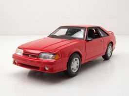 Ford Mustang III SVT Cobra 1993 rot       1:24 von Maisto