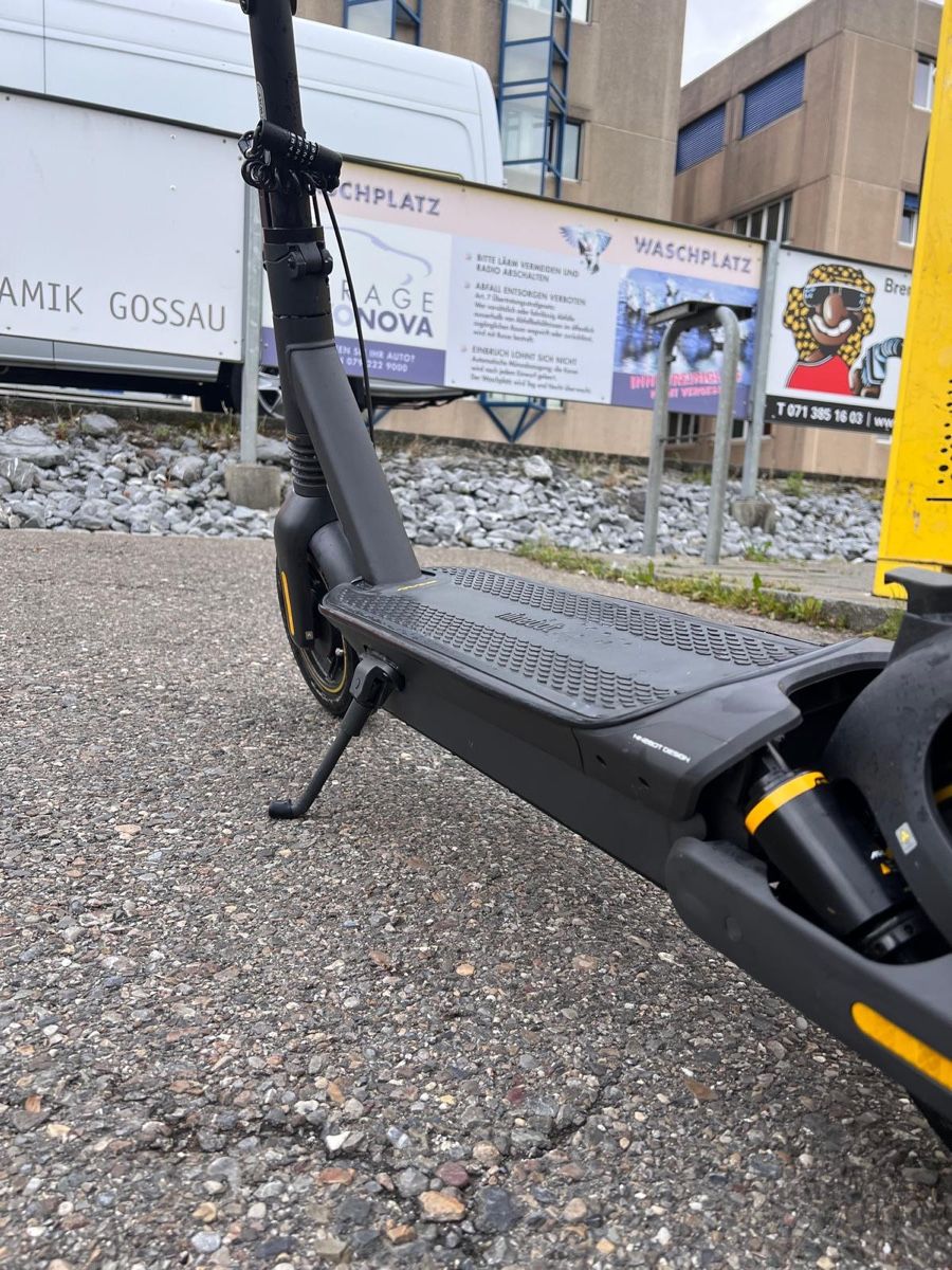 Voiturettes électriques: E- scooter ninebot – Défectueux à Herisau par debora9