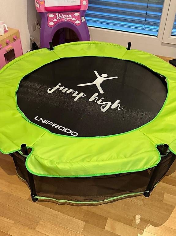 Trampoline: Trampoline Trampolin grün – Gebraucht aus Adliswil von sil_v8dy 2