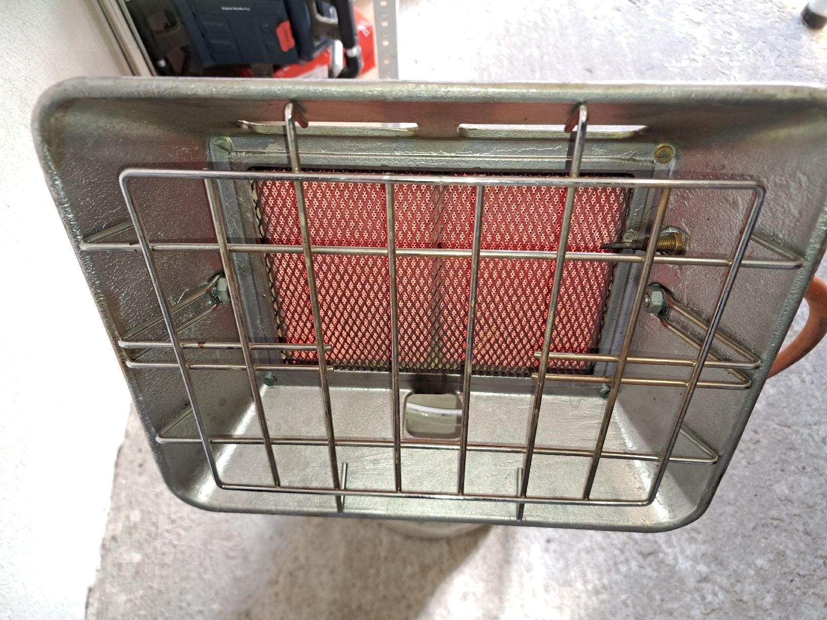 Radiatori: chauffage à gaz – Usato da Tavannes venduto da saca70 2