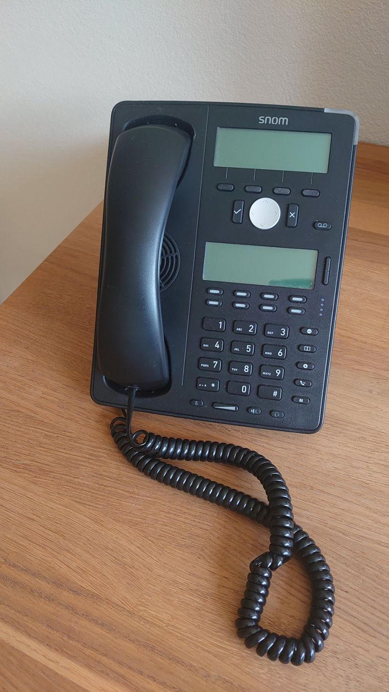 Snom Telefone: IP-Telefon Snom D745 – Gebraucht aus Brienz BE von Pacetrace 3