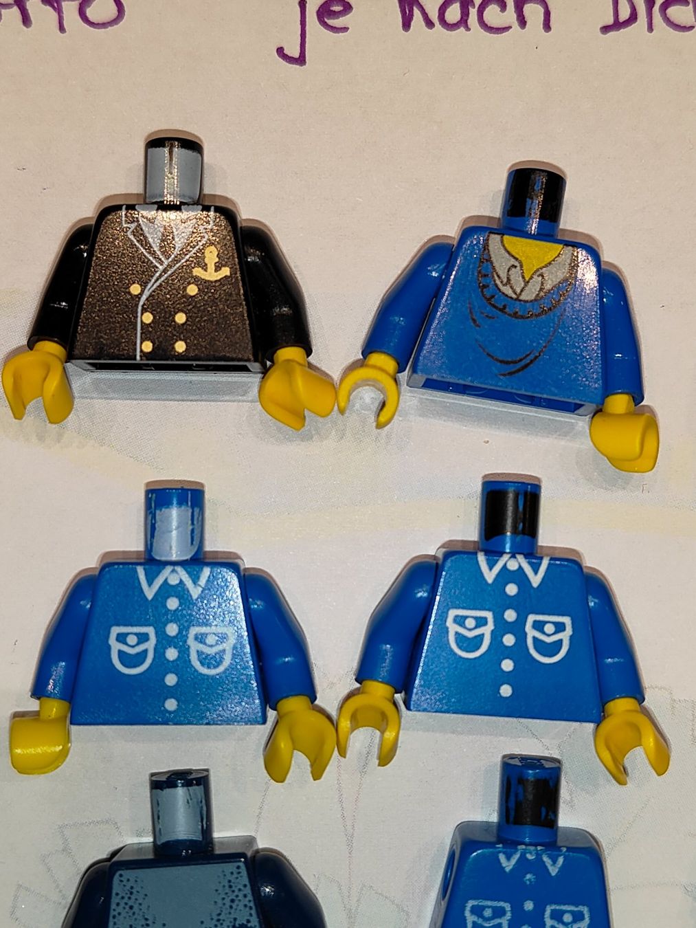 Lego Kit di costruzioni: Legofigurenteile  verschiedene Oberkörper, teils mit arm/E21 – Usato da St. Gallen venduto da Bisaknosp 8