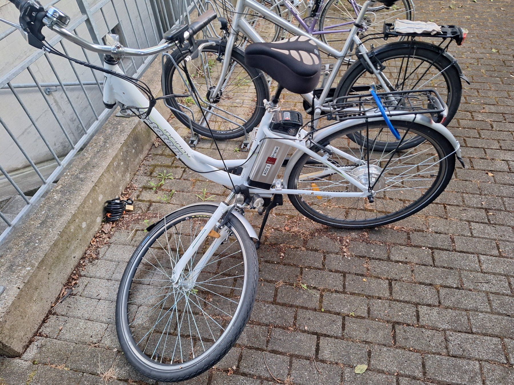 Totem Vélos: Totem Damen E-Bike – Défectueux à Allschwil par SimauK 2