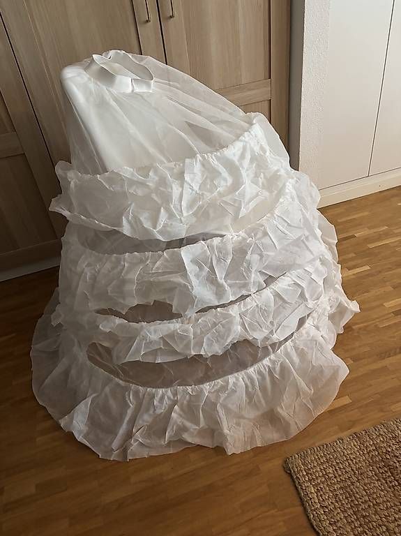 Vestiti: Jupon robe de mariée  – Usato da Vevey venduto da nis_nj5p
