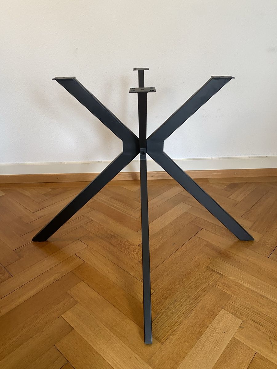 Altri mobili: Design Tischbein Tischfuss – Usato da Olten venduto da sportwelt 1