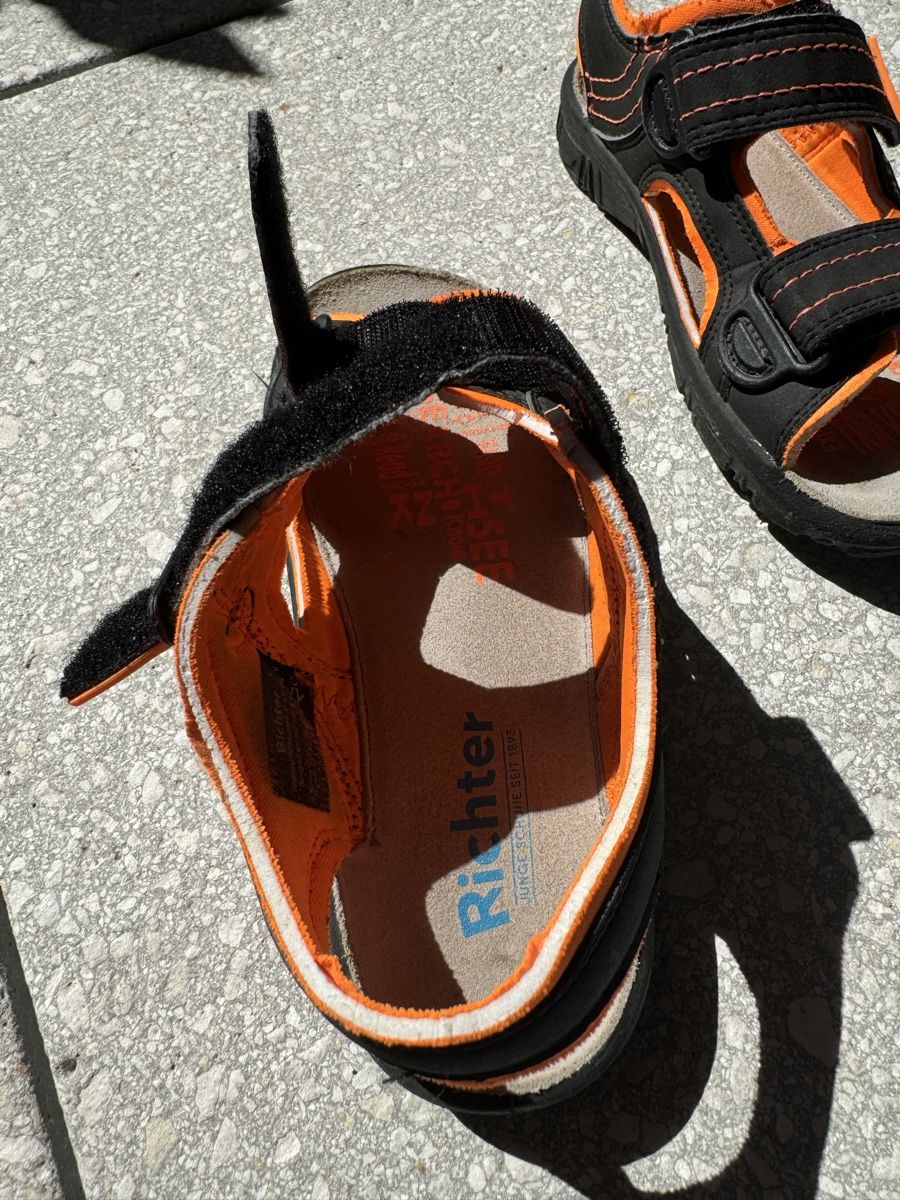 Chaussures garçon: Richter Sandalen schwarz/orange Gr. 31 – Neuf (Voir description) à Brütten par Rod816 4