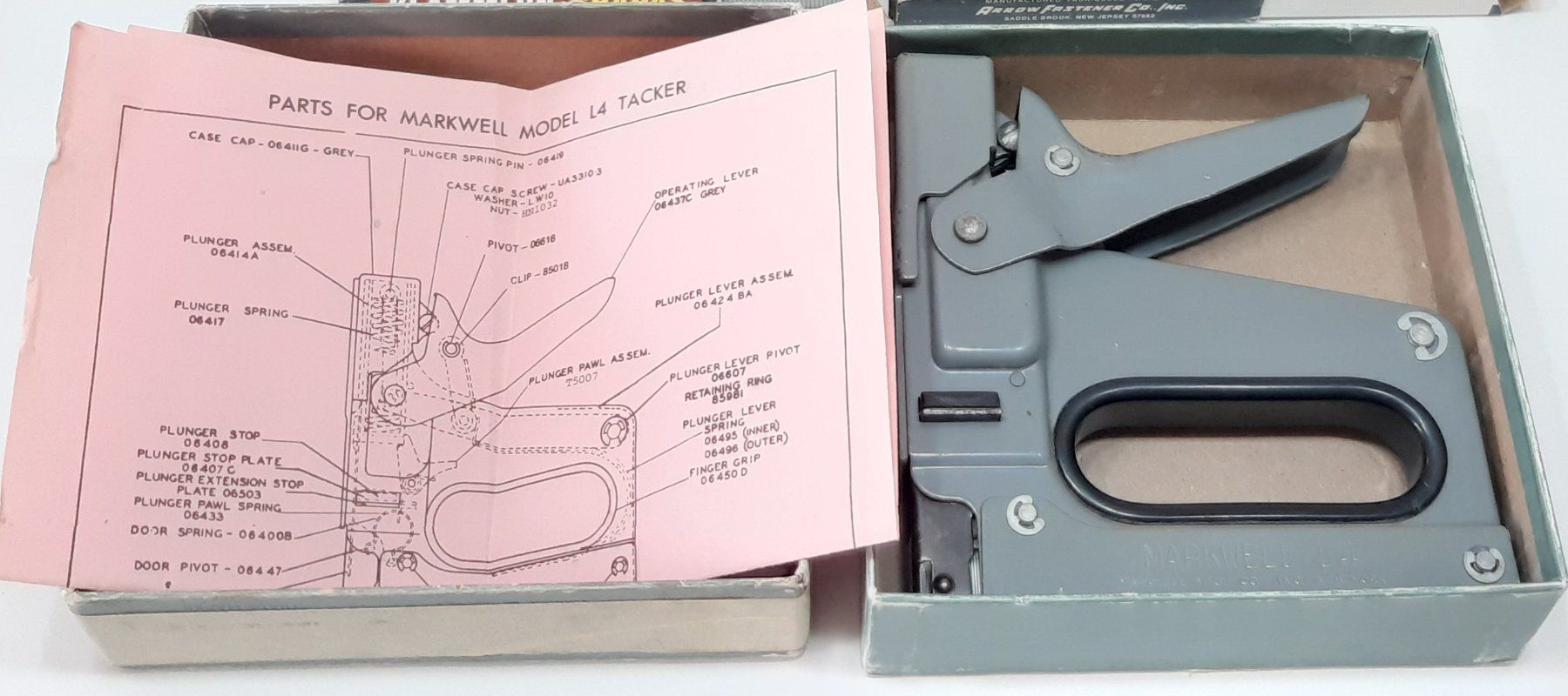 Alle Werkzeuge: MARKWELL L4 Heftpistole / Tacker-Agrafeuse  MARKWELL L4 – Gebraucht aus Savagnier von Marderuth 1