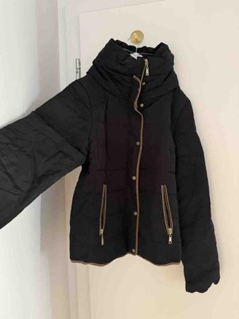 Damen Winterjacke schwarz Grösse M guter Zustand