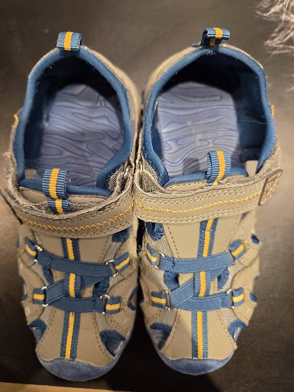 Friboo Scarpe per ragazzi: Sandalen Friboo Grösse 33 – Usato da Büttenhardt venduto da Cardman 2