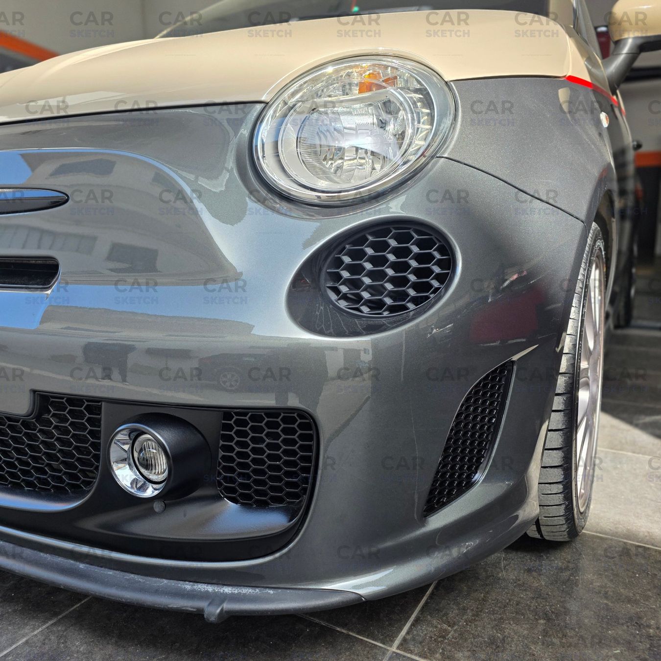 Abarth Tutti pezzi di ricambio auto: Abarth 595 Vor-FL Frontlufteinlass Waben/Air Scoop DRL – Nuovo (secondo la descrizione) da Dietikon venduto da CarSketch 3