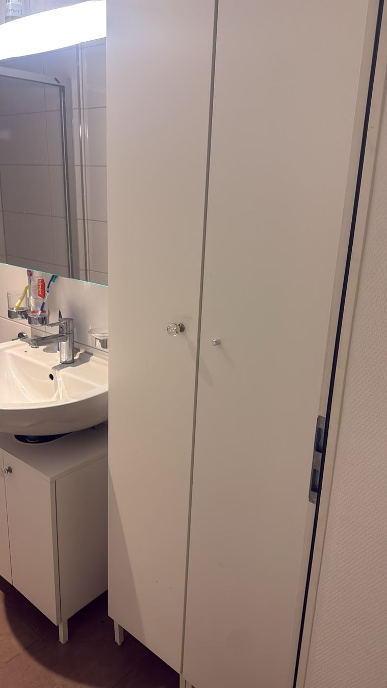 Installations & Meubles: Badezimmerschrank – D'occasion à Ebikon par nu___ria 1
