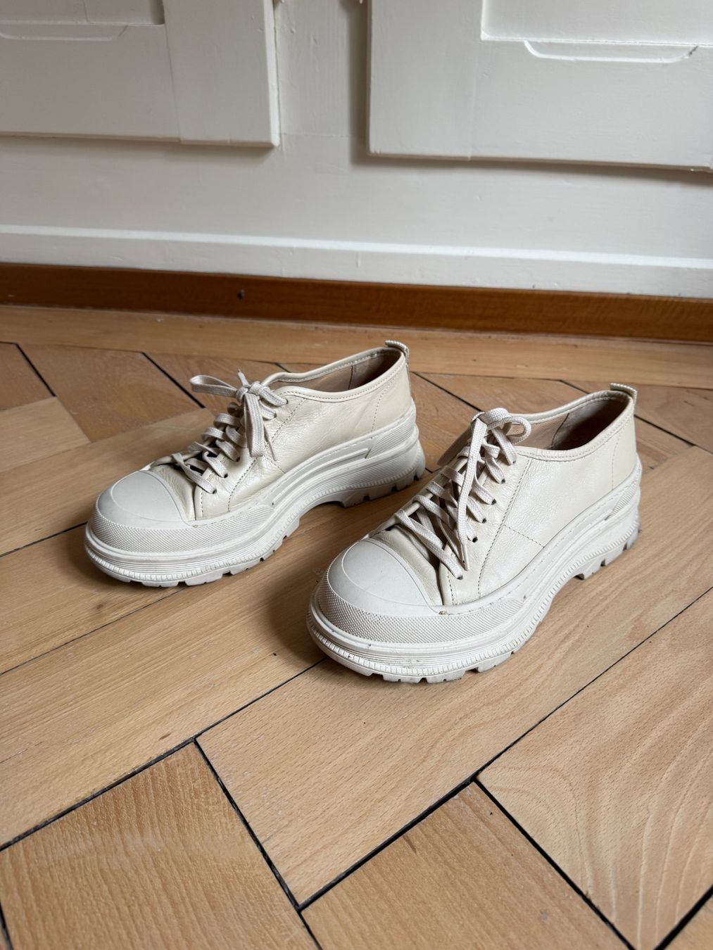 Mjus Chaussures femmes: MJUS - Leder Halbschuhe beige 39 – D'occasion à Zürich par Diazaio