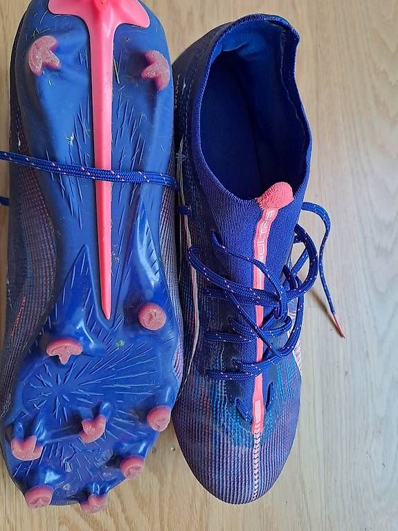 Scarpe da uomo: Nockenschuhe 43  – Usato da Zürich venduto da Simonikus 1