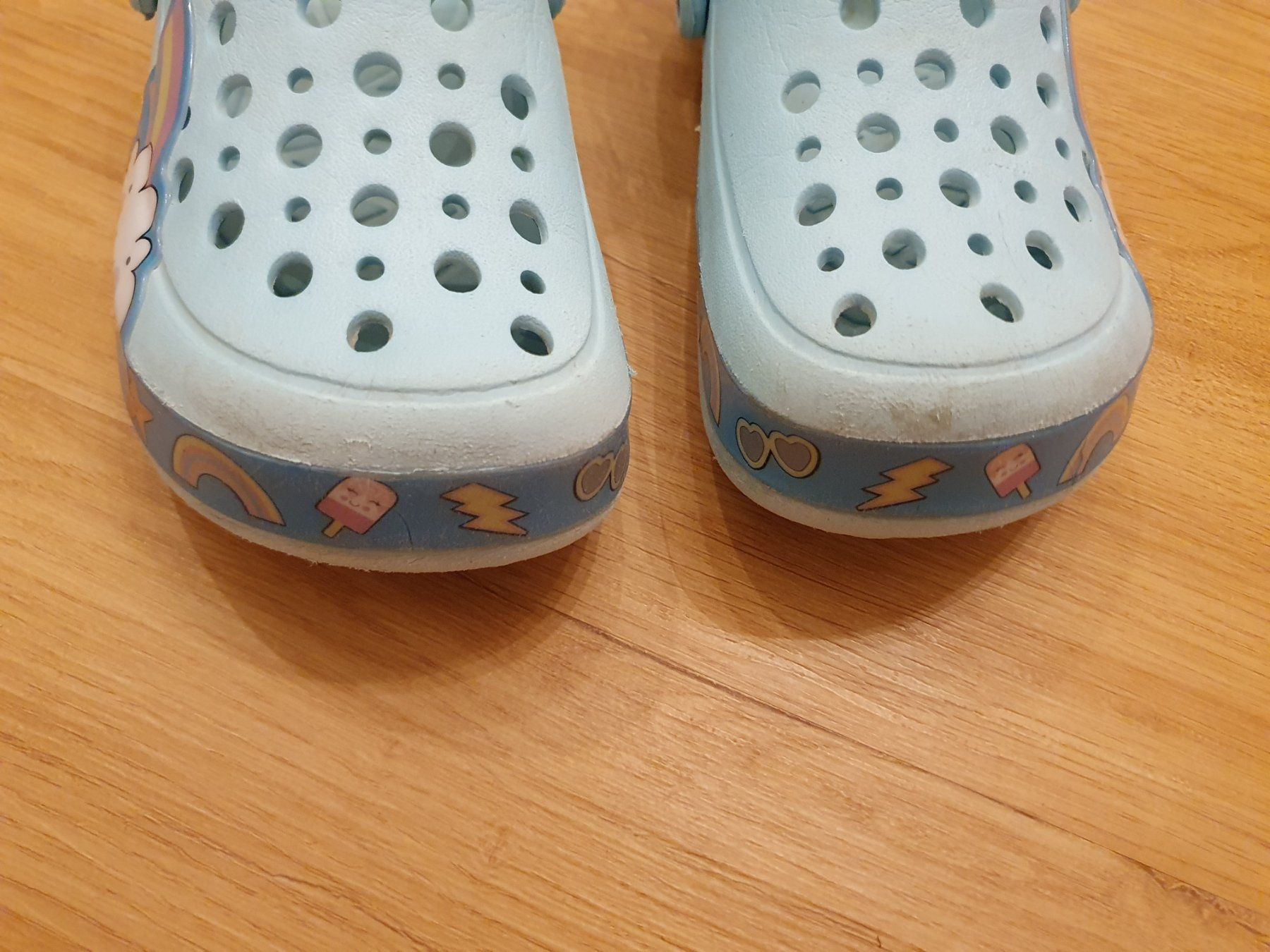 Scarpe per ragazzi: Gummi Clogs, Badeschuhe, Gr. 26, hellblau – Usato da Heinrichswil venduto da frankie19860 3